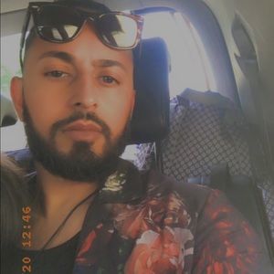 Meet your Posher, Syed